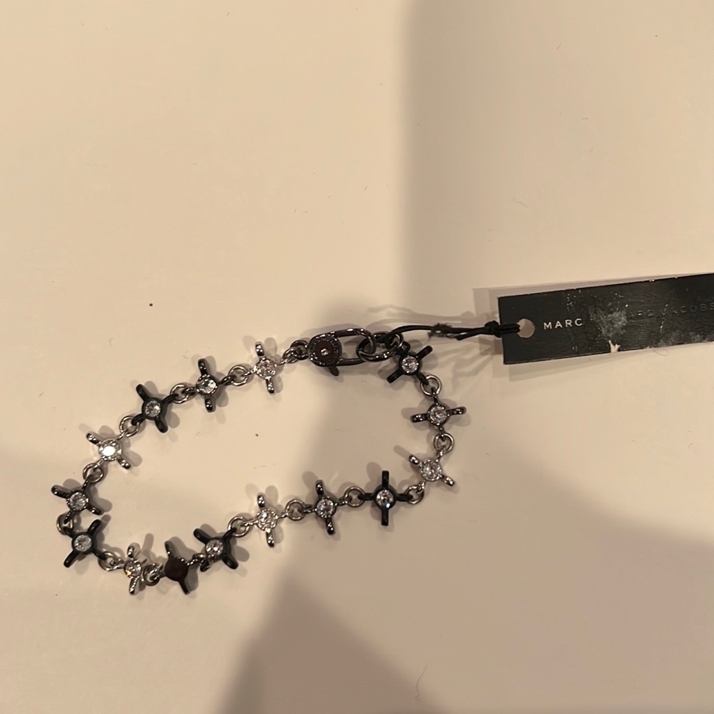 Marc Jacobs Bracelet Wing Nut Gunmetal Silver Nwt 89$
